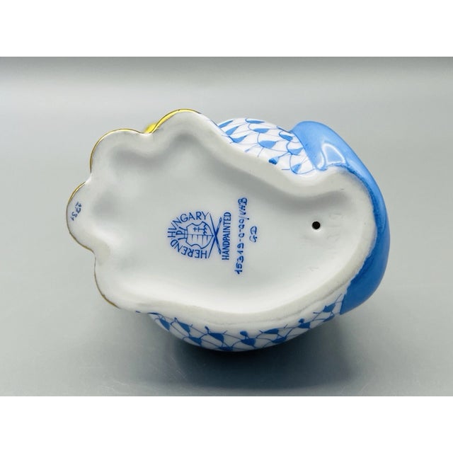 1990s Vintage MCM Herend Blue Fishnet Sitting Cat Figurine For Sale - Image 5 of 5