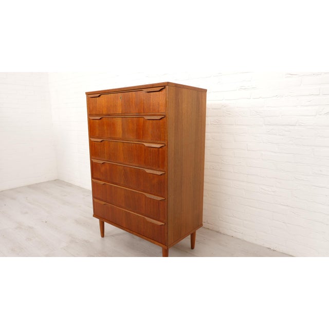 Vintage Danish Chest of Drawers in Teak For Sale - Image 5 of 17