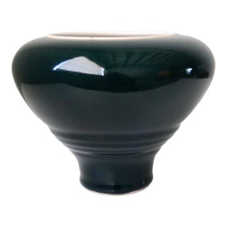 Signed 1990s Post Modern Hunter Green Sculptural Ribbed Bulbous Vessel With a Tapered Pedestal Foot For Sale