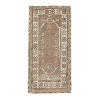 Galerie Shabab Collection Mid-20th Century Turkish Oushak Throw Rug For Sale