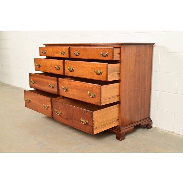 L. & J. G. Stickley Georgian Solid Cherry Wood Eight-Drawer Double Dresser, Circa 1950s For Sale In South Bend - Image 6 of 16