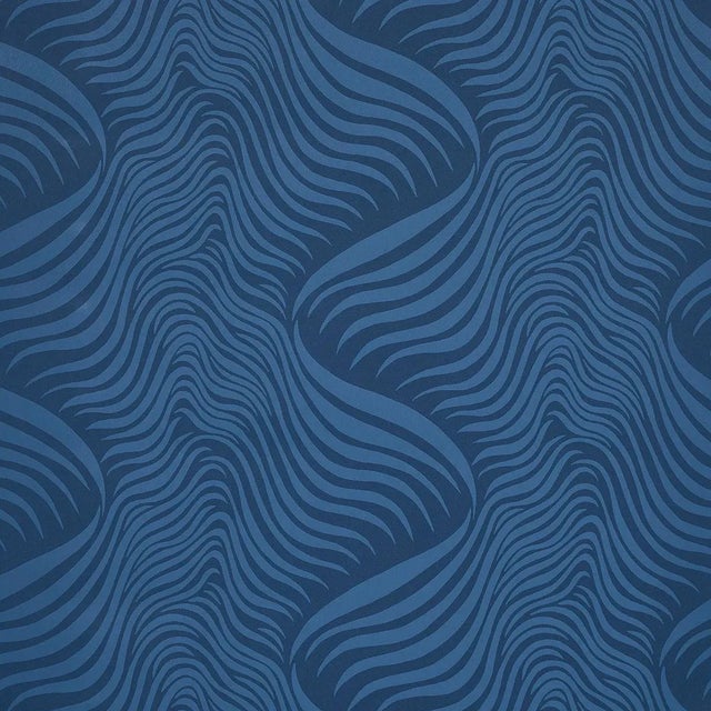 2020s Schumacher Sauvage Wallpaper in Navy For Sale - Image 5 of 5