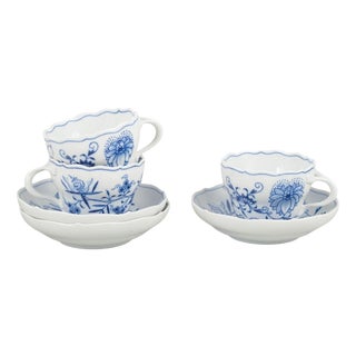 Mid-Century Blue Onion Porcelain Coffee Cups and Saucers from Meissen, Set of 6 For Sale