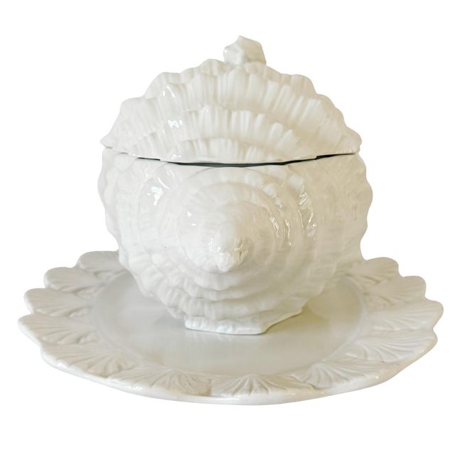 Ceramic 1970s Italian White Porcelain Conch Shell Tureen Set With Underplate & Ladle - 4 Pieces For Sale - Image 7 of 10