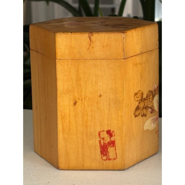 1960s Chinese Grasshopper and Florals Wooden Box For Sale - Image 6 of 8