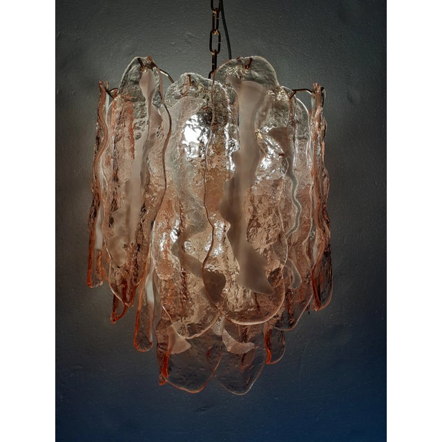 Murano Glass "Spider" Sputnik Chandelier in Pink and White For Sale - Image 6 of 8