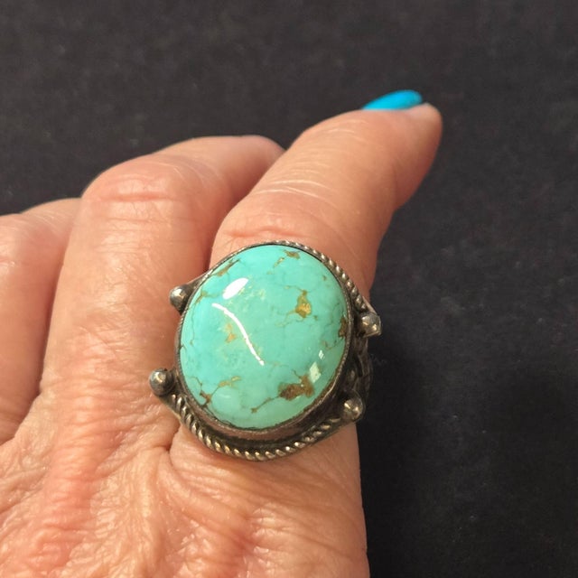 Vintage Signed Sterling Royston Turquoise Navajo Twisted Rope Bezel Ring Size 8.25 For Sale - Image 4 of 7