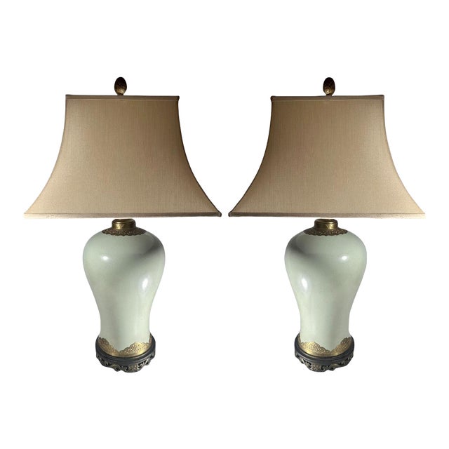 Pair Chinoiserie Porcelain Celadon Green Ceramic Temple Jar Table Lamps. For Sale