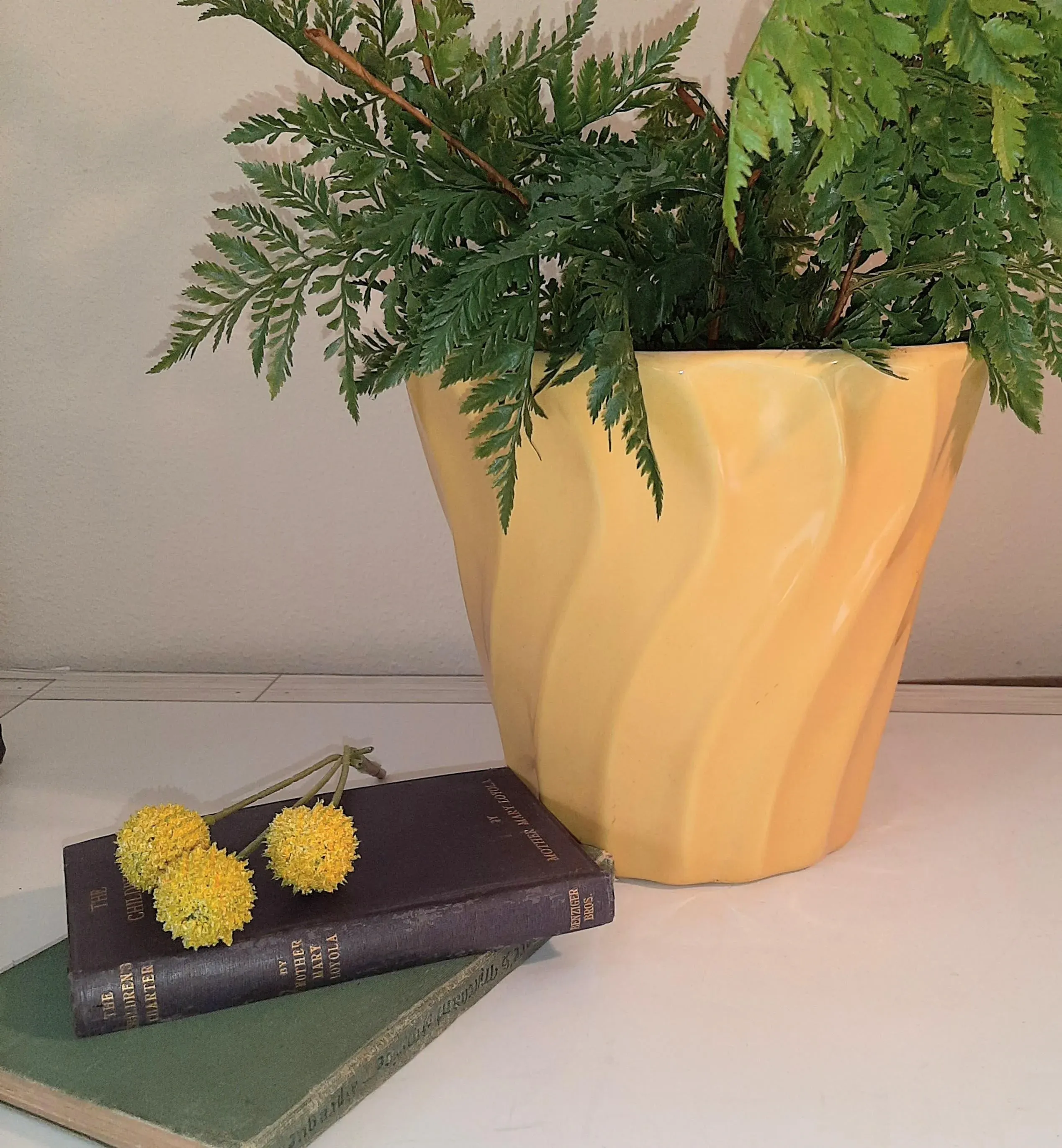 Bauer Yellowware Yellow Swirl Pottery Planter California Usa Mid