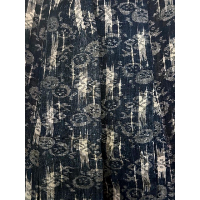 Mid-Century Modern Japanese Woven Ikat and Stenciled Summer Usumono Kimono Meiji Period For Sale - Image 3 of 9