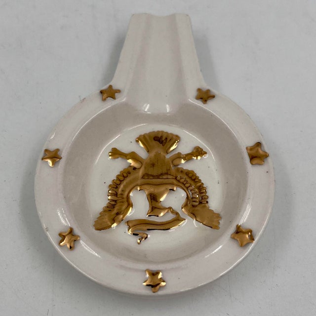 Vintage Ceramic Patriotic Gold Eagle and Stars Cigar Ashtray / Cuff Link Dish For Sale In New York - Image 6 of 8