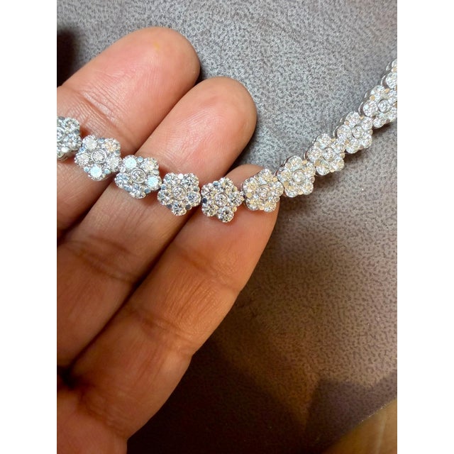 Floret Pave Set 30 Ct Diamond , Vs1, E Color, Cluster Necklace in Platinum, 15" For Sale In New York - Image 6 of 8