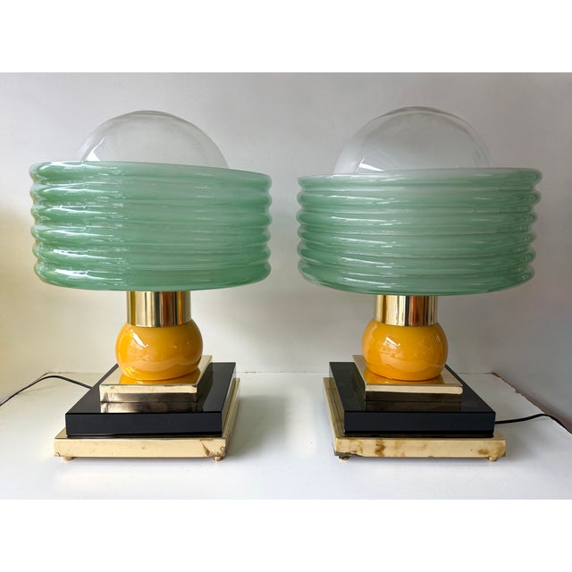 Mid-Century Modern Contemporary Pair of Brass and Green Murano Glass Wave Shades Lamps, Italy For Sale - Image 3 of 12