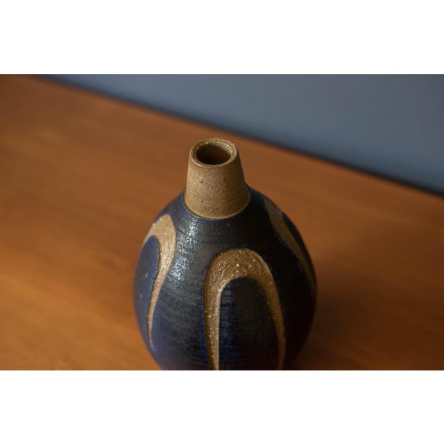 1960s Vintage Sculptural Decorative Blue Stoneware Ceramic Pottery Bud Vase For Sale - Image 5 of 9