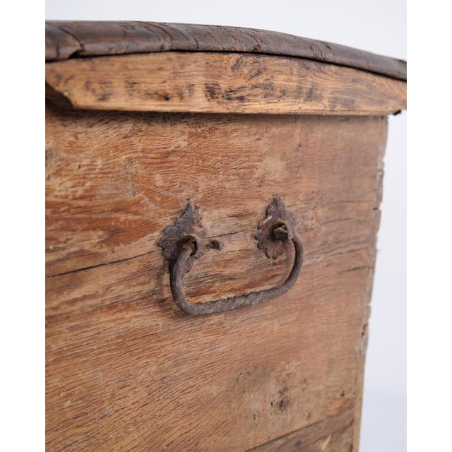 Chest in Oak with Carved Details and Fruitwood Inlays, 1860s For Sale - Image 6 of 14
