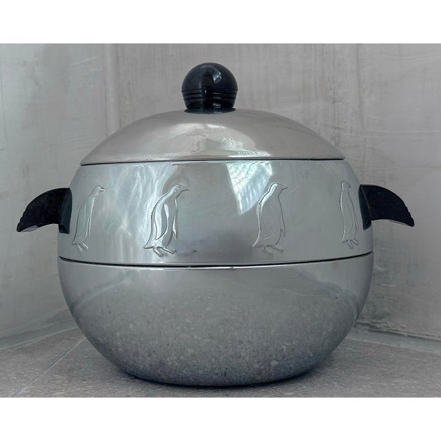 Iconic MCM Vintage West Bend Penguin Hot & Cold Server/Ice Bucket- Chrome Finish, Embossed Penguin Designs, & Tortoiseshell Brown Bakelite Handles For Sale - Image 10 of 10