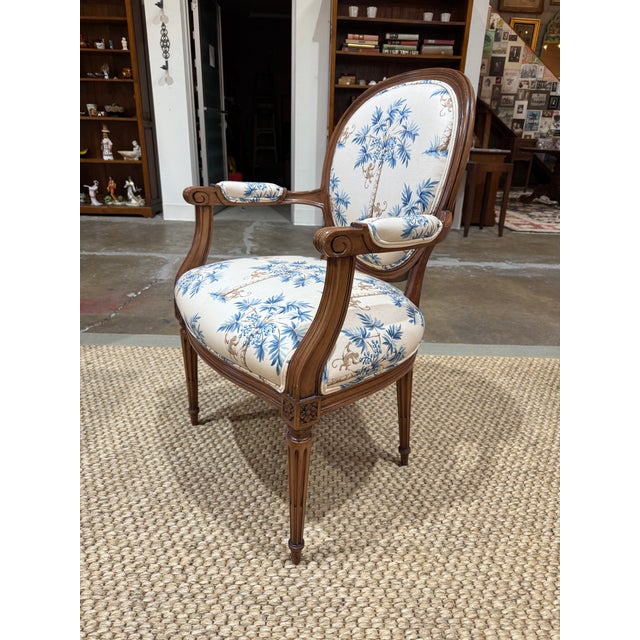 Pair of Antique Louis XVI Style Fauteuils Carved Walnut Arm Chairs Blue Monkey Palm Toile For Sale - Image 4 of 7