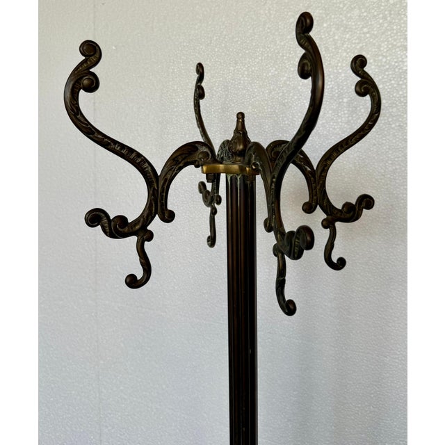 Traditional Early 20th Century Bronze and Brass Burnished Art Nouveau Belle Epoque Hanger, Bronze Grifone Feet For Sale - Image 3 of 18