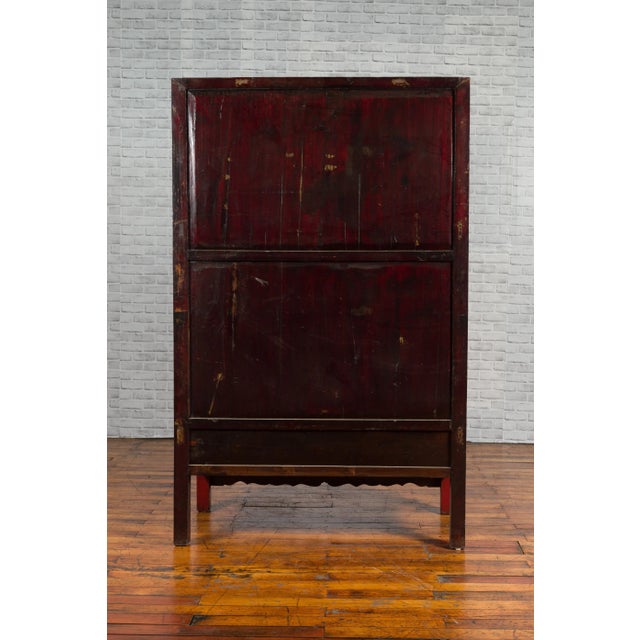 Mid 19th Century Chinese Red Lacquered Qing Dynasty 19th Century Cabinet with Carved Gilt Apron For Sale - Image 5 of 13