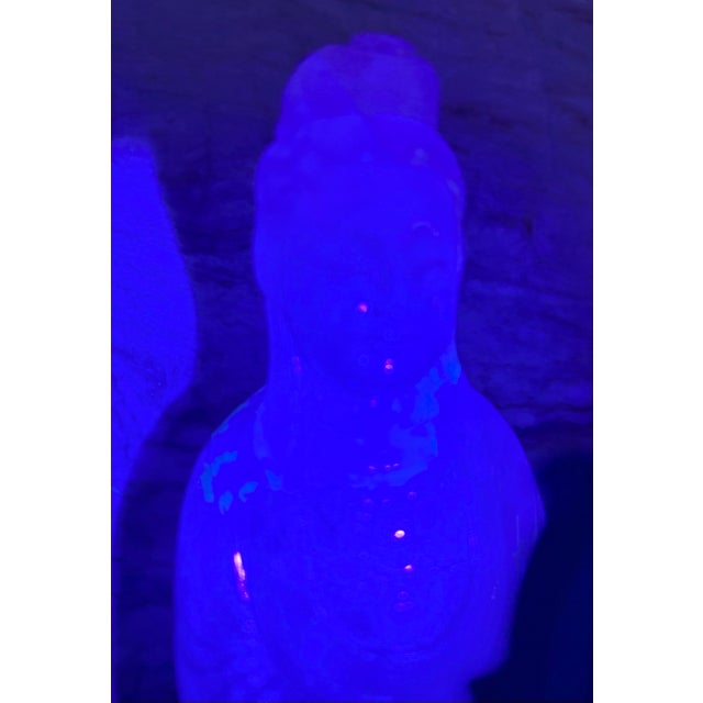 Antique Chinese Qing Dynasty Rose Quartz Guanyin Kwan Yin Figurine W/ Stand For Sale - Image 11 of 12