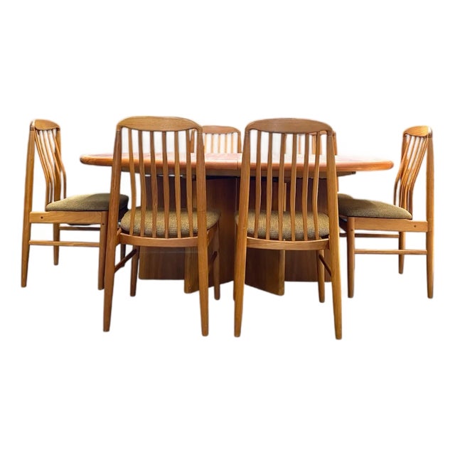 1960s Vintage Teak Dining Set of 9 For Sale