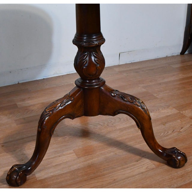 Chippendale 1940 English Chippendale Style Mahogany Accent Center Round Table For Sale - Image 3 of 11