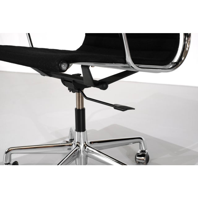 EA 117 Office Chair by Charles Ray Eames for ICF, USA, 1969 For Sale - Image 17 of 18