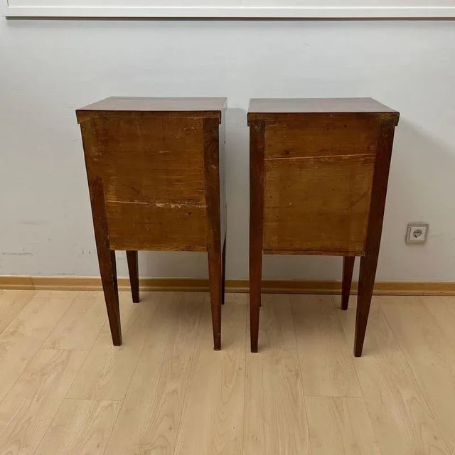 Metal Empire Nightstands in Walnut with Full Columns in Gilt Brass, Italy, 1810, Set of 2 For Sale - Image 7 of 18