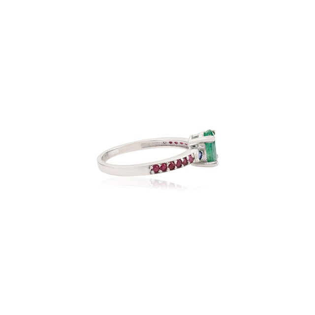 Not Yet Made - Made To Order 925 Sterling Silver 8x6mm Oval Emerald & Sapphire Minimalist Ring With Ruby - Size 7 For Sale - Image 5 of 10