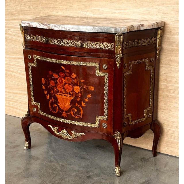 Late 19th Century Louis XV-Style Buffet with Floral Marquetry with drawer and door For Sale - Image 18 of 18