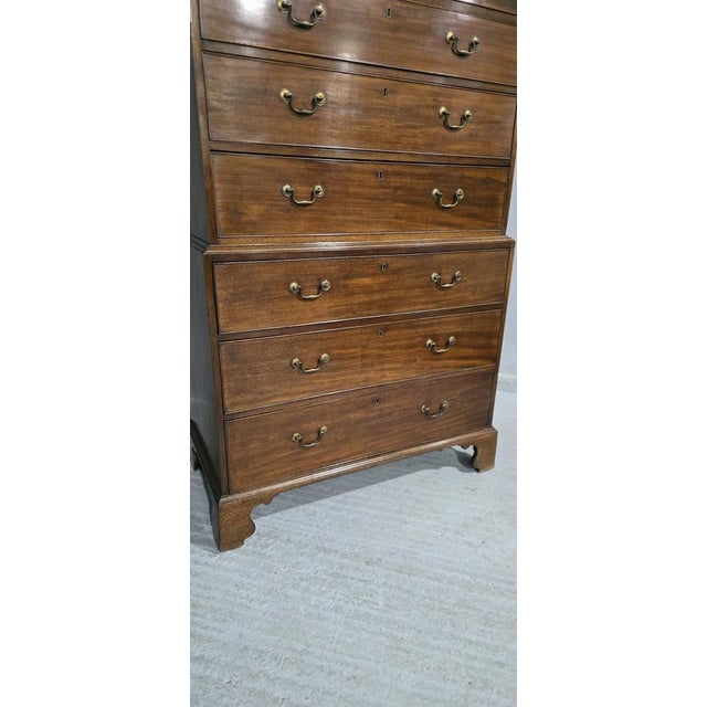 Late 18th Century Georgian Mahogany Chest on Chest of Drawers, 1790 For Sale - Image 5 of 11