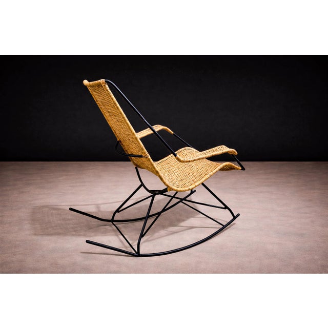Tan Rocking Chair in Metal & Wicker, Carlo Hauner, 1950s For Sale - Image 8 of 13