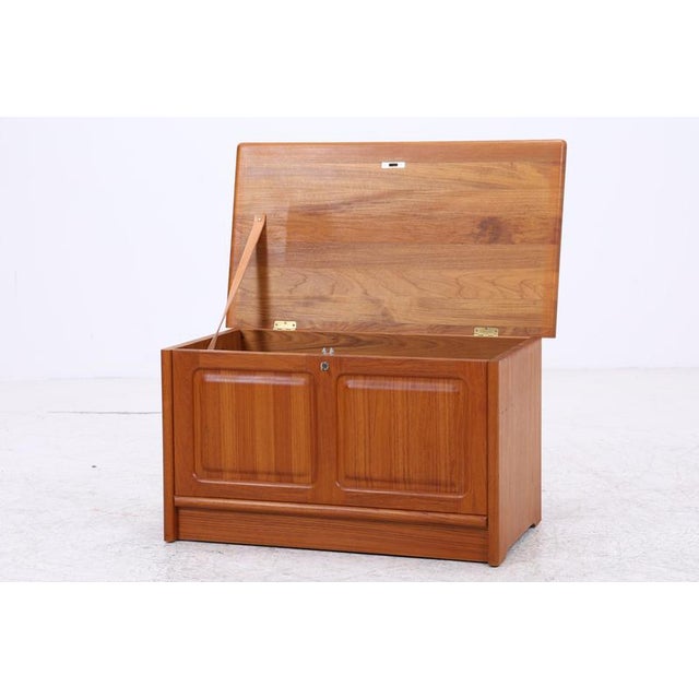 Vintage Teak Chest from Dyrlund, 1960s For Sale - Image 6 of 18