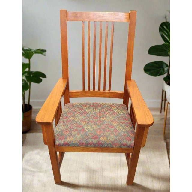 Bassett Furniture Mission Style Oak Dining Arm Chair 4033-0460. Comfortable, well build and timeless style.