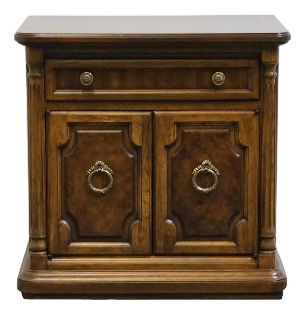 Vintage Drexel Heritage Nightstands | Chairish
