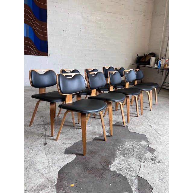 Mid Century Modern Bentwood and Leather Side Chair by Thonet For Sale - Image 9 of 14
