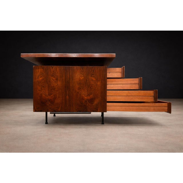 Brazilian Modern Six-Drawer Rosewood & Iron Desk by Geraldo De Barros, Brazil, 1950s For Sale - Image 13 of 15