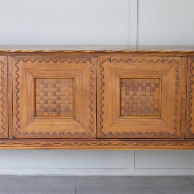 1940s Walnut Credenza with Checkerboard Marquetry attributed to Paolo Buffa, 1950s For Sale - Image 5 of 14
