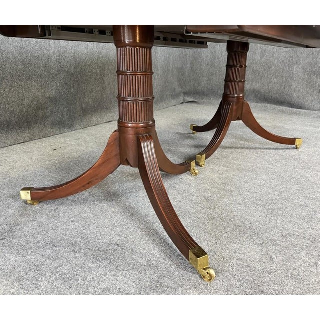 Late 20th Century Baker Furniture Stately Homes Collection Georgian Flamed Mahogany Dining Table With Leaf For Sale - Image 9 of 14