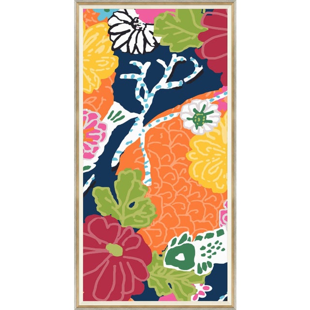 Japonais Center Framed Art Print For Sale