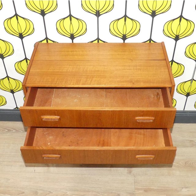 Chest of Drawers in Teak, 1960s For Sale - Image 6 of 15