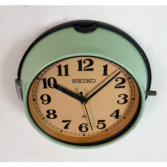 Vintage Green Ships Wall Clock from Seiko, 1970s For Sale - Image 4 of 18