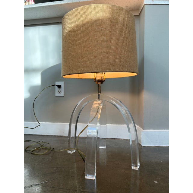 Vintage Lucite “X” Table Lamp For Sale - Image 4 of 12