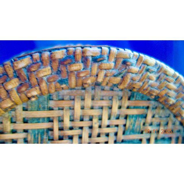 Asian Antique 1940s Round Chinese Bamboo Basket w.Lid For Sale - Image 3 of 13