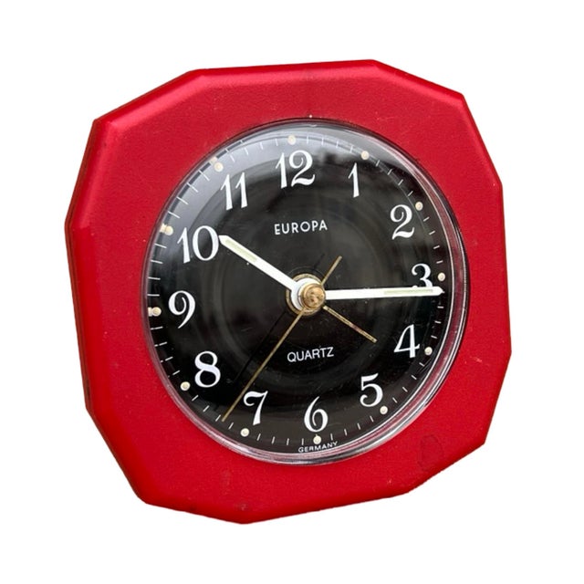 Plastic Small Electric Alarm Clock Europe, Germany 1960s For Sale - Image 7 of 10