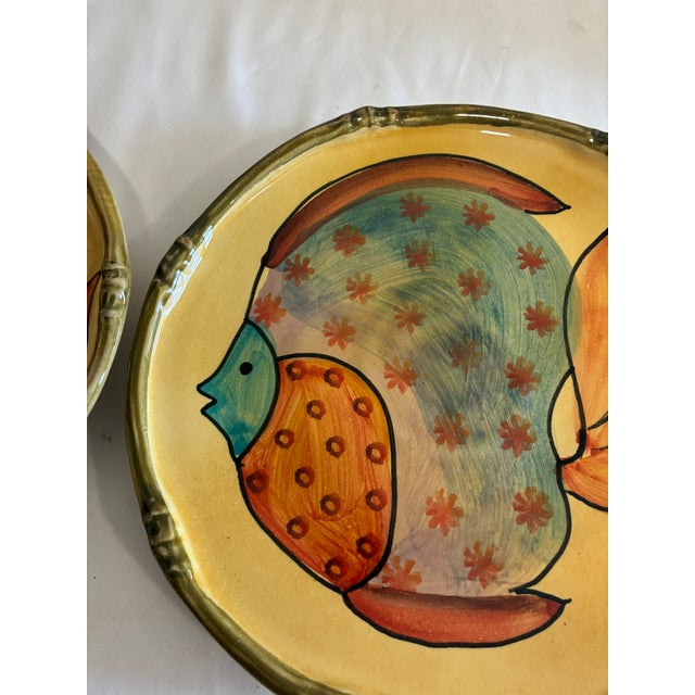 Pair of Vintage Italica Ars Hand-Painted Fish Plates – Italian Ceramic Art Pottery For Sale - Image 12 of 15