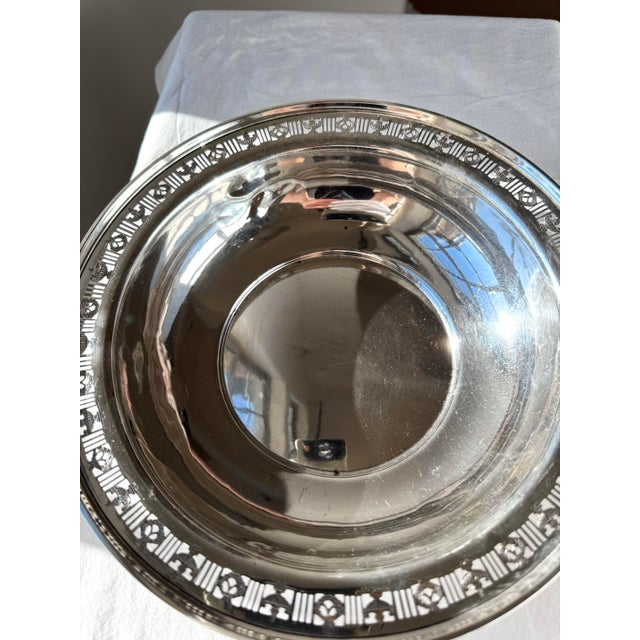 Neoclassical Antique .925 Sterling Silver Oval Serving Bowl – Pierced Gallery Rim, Crown & Fleur-De-Lis Motif For Sale - Image 3 of 10