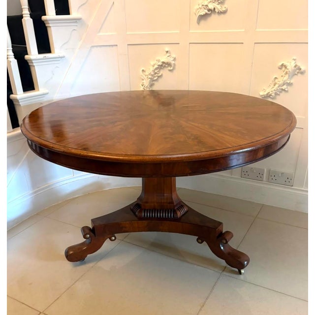 Antique Regency Figured Mahogany 6-Seater Circular Tilt-Top Dining Centre Table, 1830 For Sale - Image 4 of 16