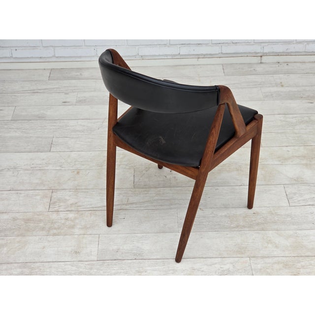 Danish Model 31 Armchairs in Leather and Teak by Kai Kristensen, 1960s, Set of 4 For Sale - Image 14 of 18