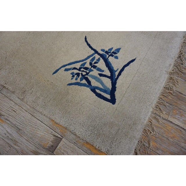Textile 1920s Rectangle Ivory Floral Antique Chinese Peking Small Size Knotted Wool Rug For Sale - Image 7 of 7